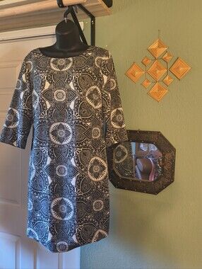 Banana Republic Black White Medallion Paisley Keyhole Shift Dress 4